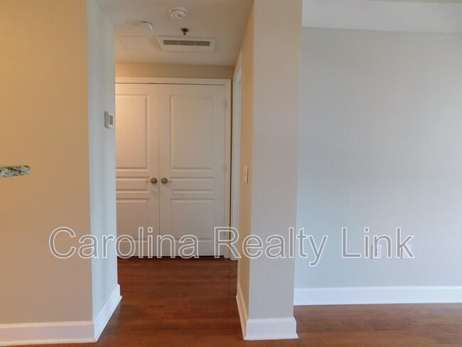 Building Photo - 1315 East Blvd
