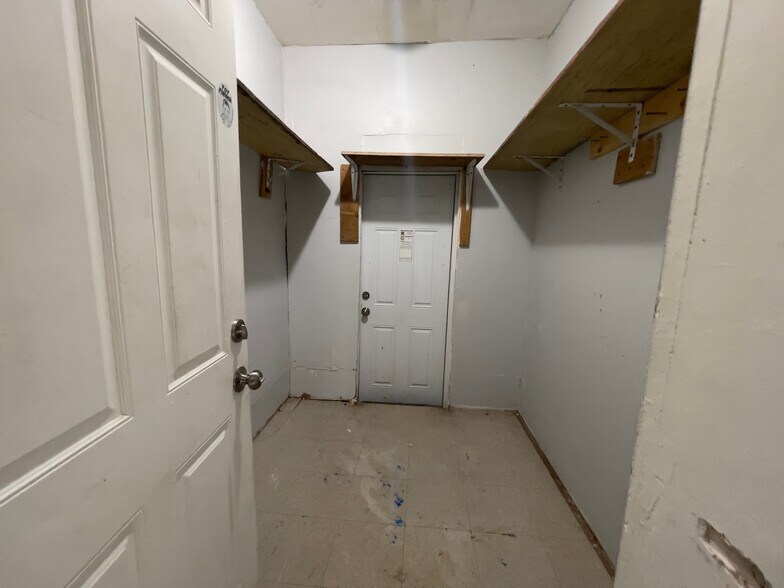 Unit 1 - 62 Greenville Ave