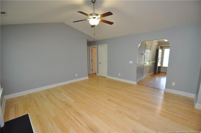 Building Photo - 1048 Dexter Ridge Dr