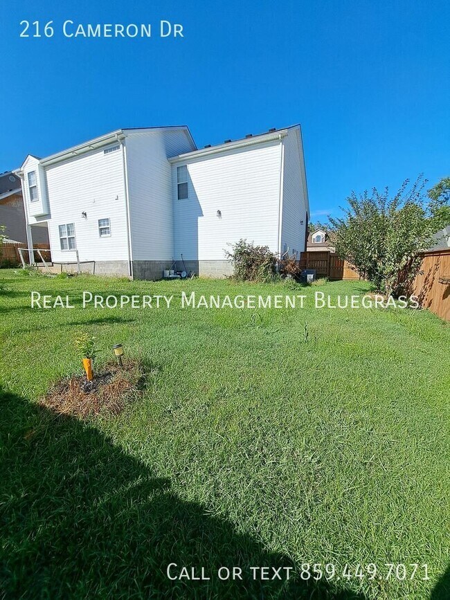 Building Photo - 216 Cameron Dr