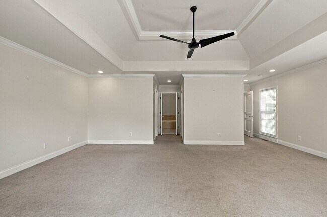 Building Photo - 2023 Galbraith Dr