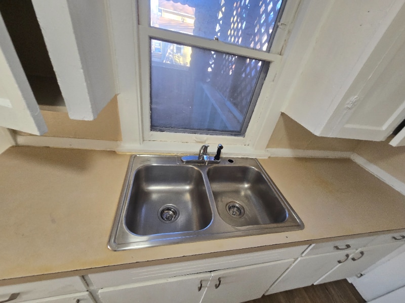 Building Photo - 1310 Home Pl