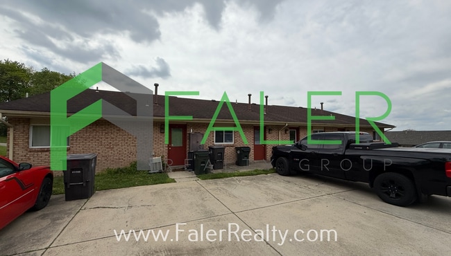 Building Photo - 1122 Redbluff Dr