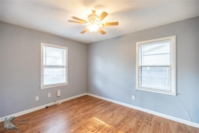 Building Photo - 1225 S La Salle Dr