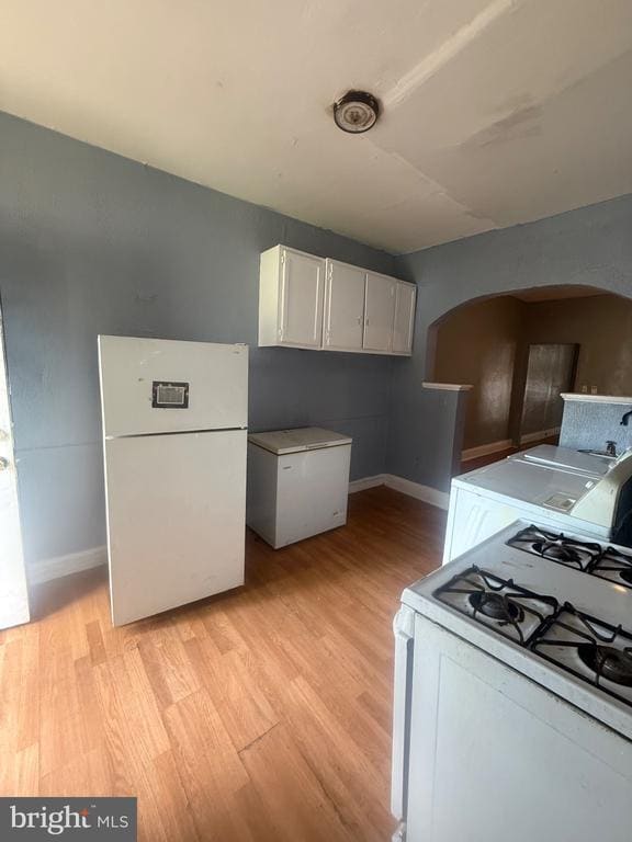 Building Photo - 2221 Wilkens Ave