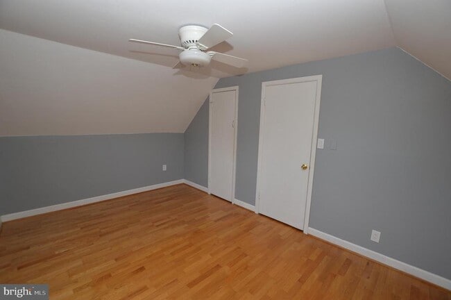 Building Photo - 2712 Bartlett Ln