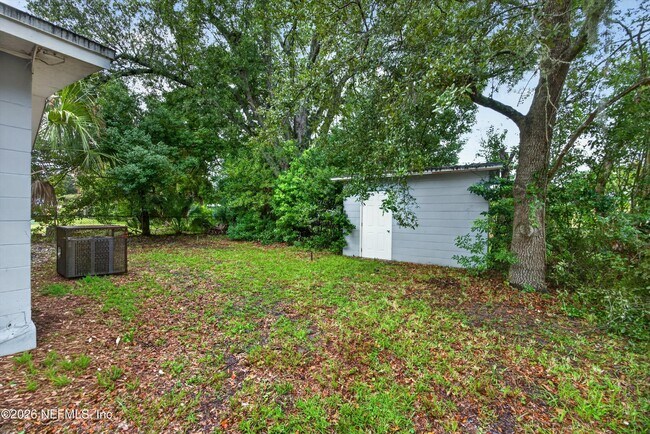 Building Photo - 4030 Leonard Cir E
