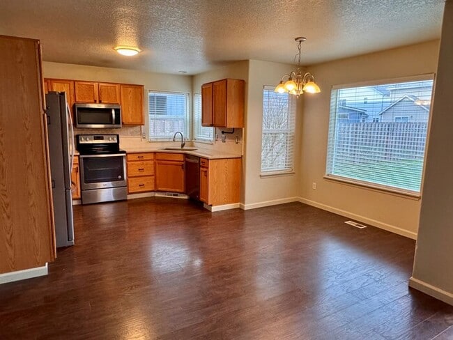 Building Photo - Open House Sat,Aug 30th from 11:30- 12:30!...