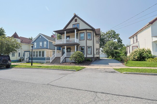 Building Photo - 34 Lagrange Ave