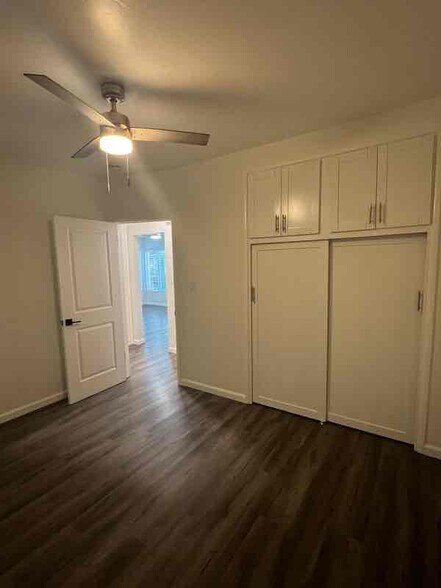 Building Photo - 7097 Central Ave