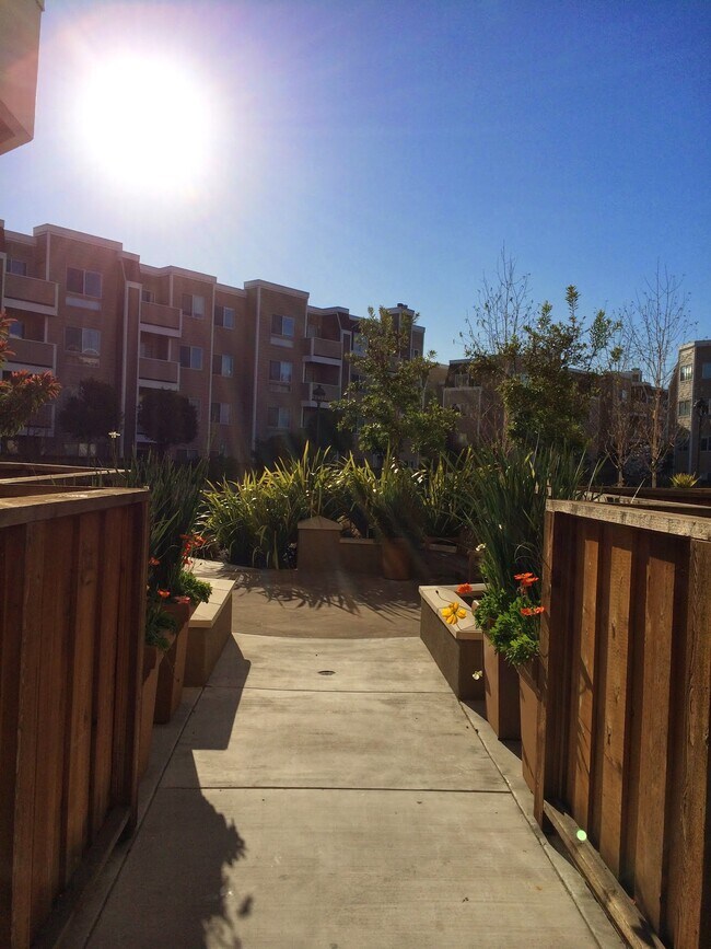 Building Photo - 6400 Christie Ave