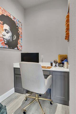 Building Photo - 1000 Westwood Ln