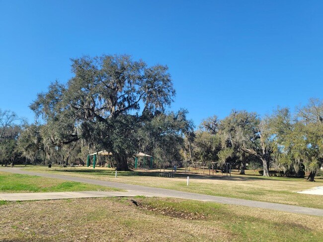 Building Photo - 2508 Goldenrod Wy