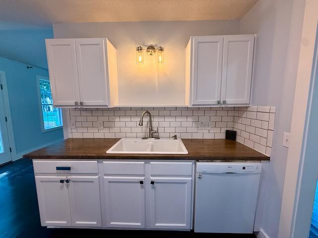 Building Photo - 1000 Meadowgreen Dr