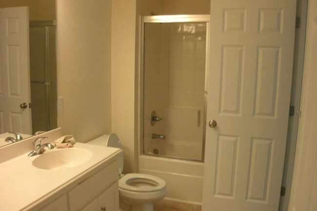 Building Photo - 3809 Savannah Way