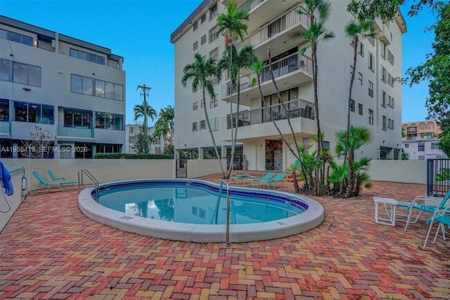 Building Photo - 9300 Bay Harbor Terrace