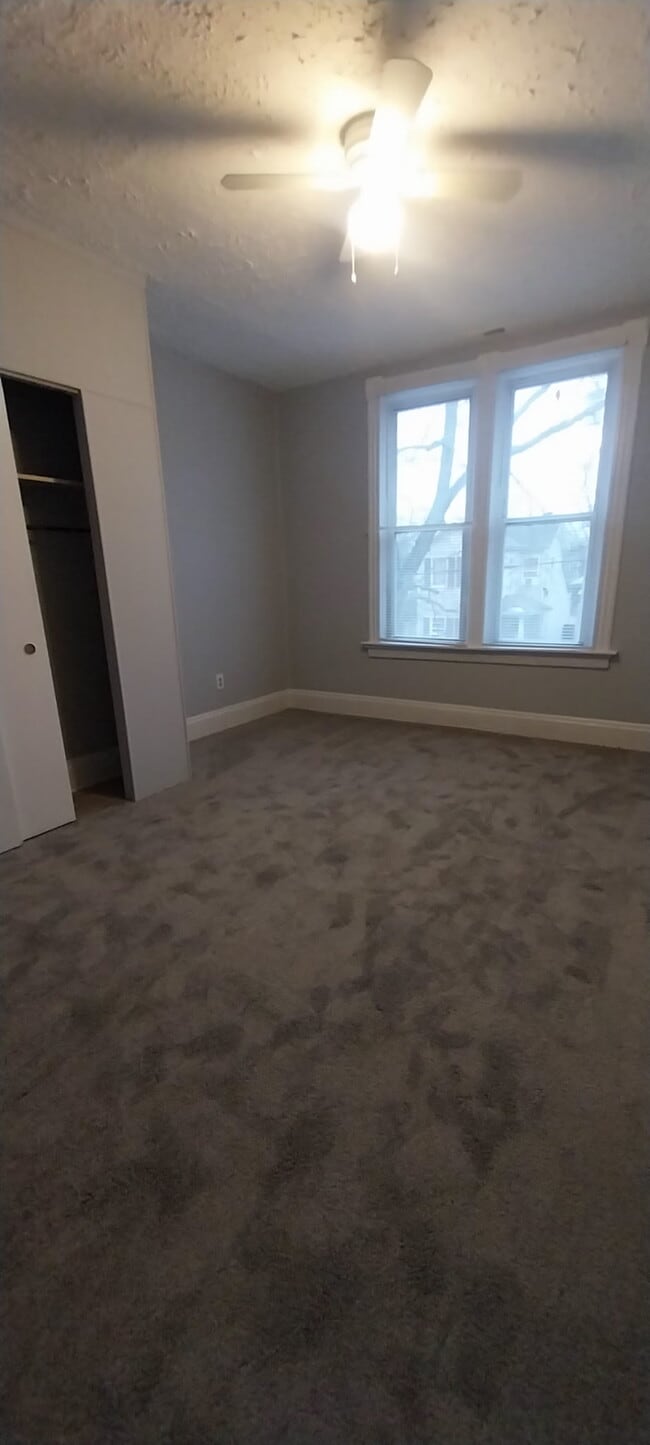 Building Photo - 515 N 6th St