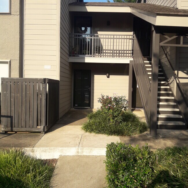 Excellant Condo Association - 1809 Adair Bridge Cv
