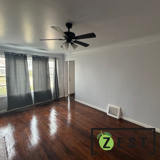 Building Photo - OPEN HOUSE-4/23! 4PM-430PM! Amazing 3 Bedroom 1 Bathroom - $1,225.00