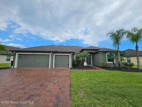 Building Photo - 3820 Watergrass St