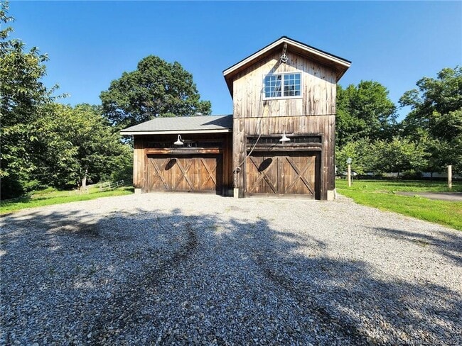 Building Photo - 3509 Redding Rd