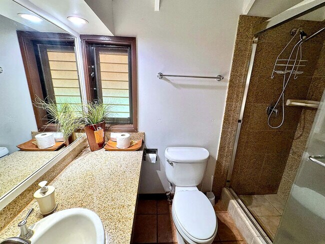 Building Photo - 255 Kepuhi Pl