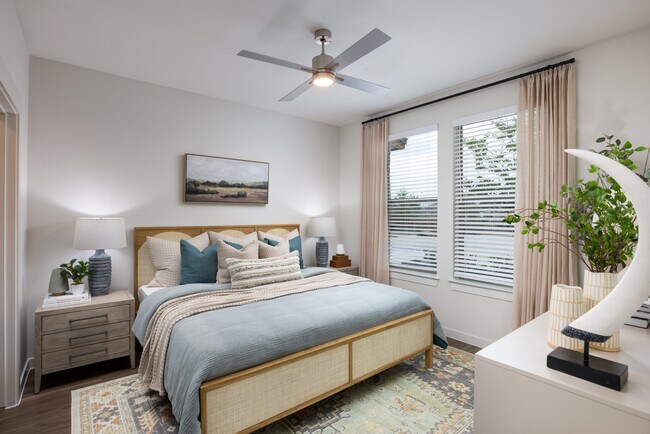 Building Photo - Smart Style, Smart Savings – Up to 6 Weeks...