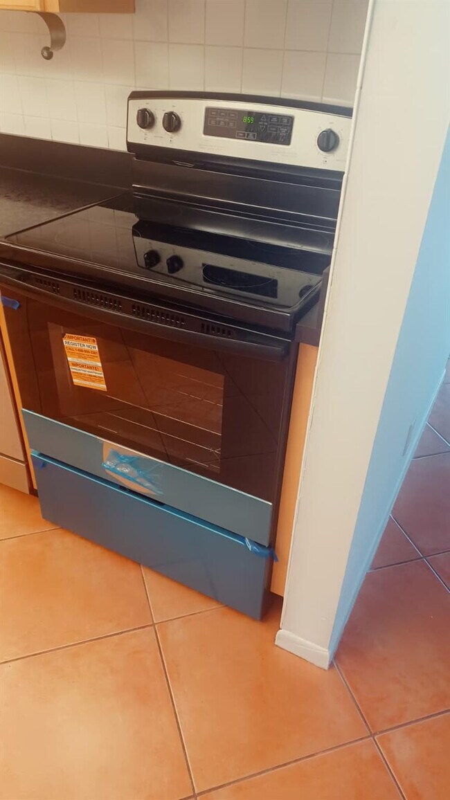 Building Photo - 6301 N University Dr