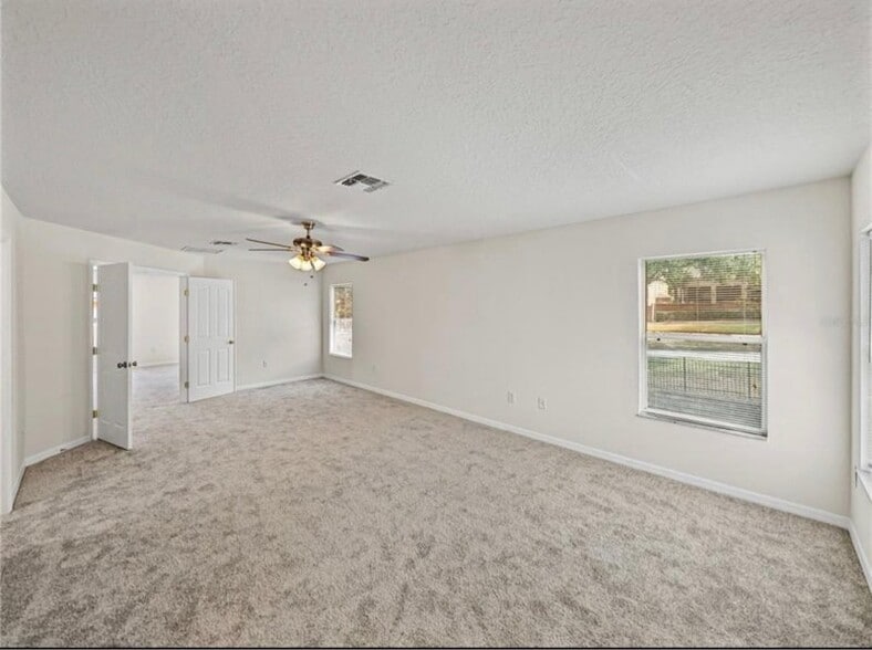 Building Photo - 143 Alfani St