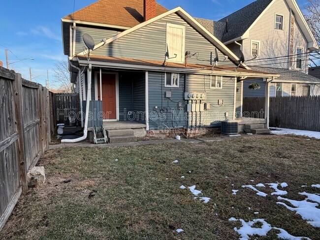 Building Photo - 1338 Barth Ave