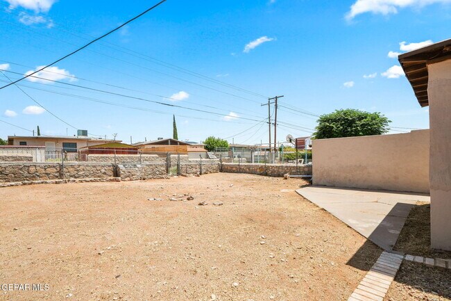Building Photo - 3125 Van Buren Ave