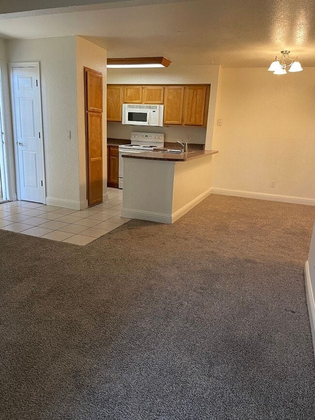 Building Photo - Nice 1 bedroom 1 bathroom at Villa Borgata *Ask about our Move-in Special