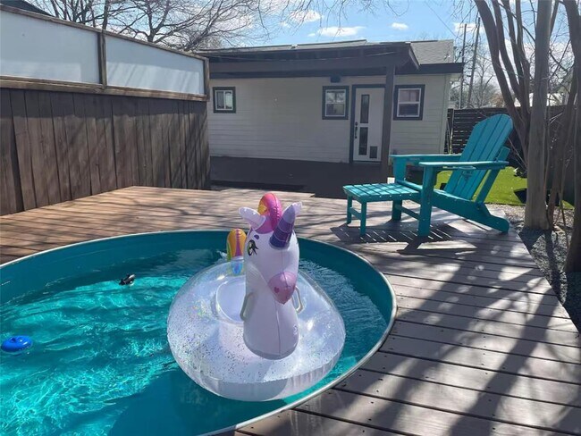 Building Photo - 1406 Brentwood St