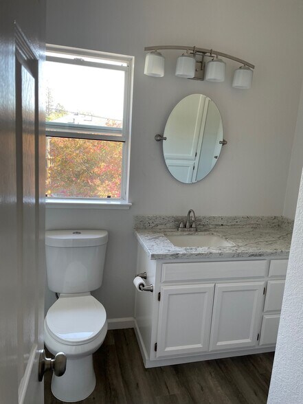 Bathroom Sink & Vanity - 419 8th St