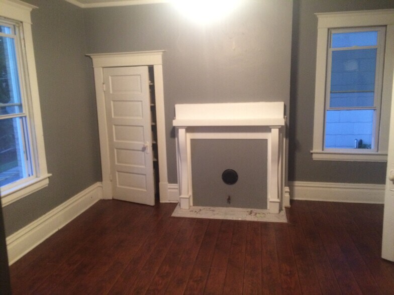 Building Photo - 312 Cobun Ave
