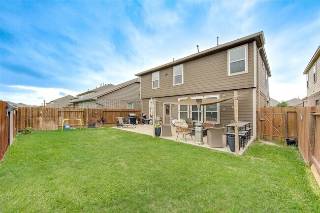 Building Photo - 3330 Madison Elm St