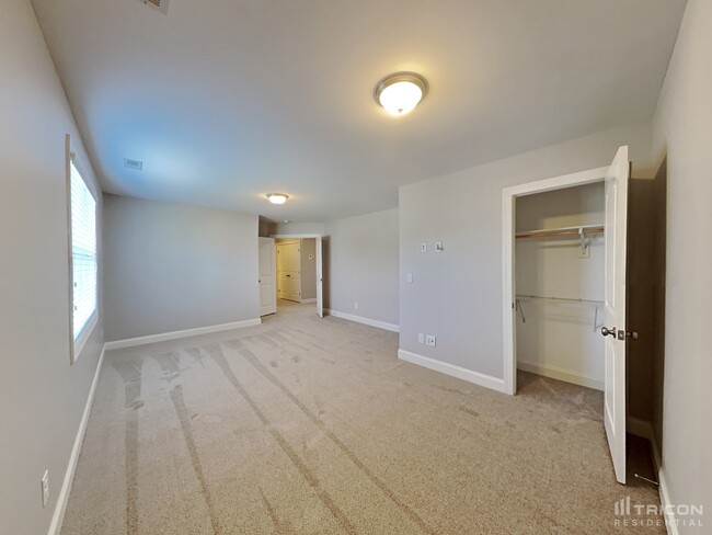 Building Photo - 65 Tanawha Ct