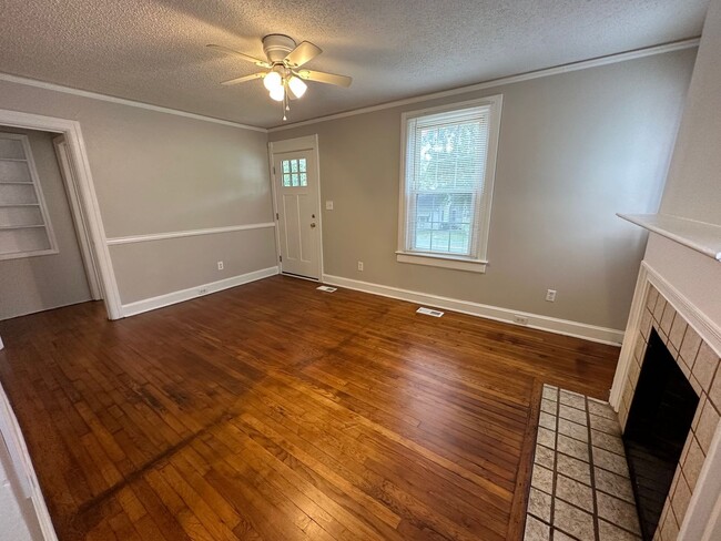 Building Photo - Burlington