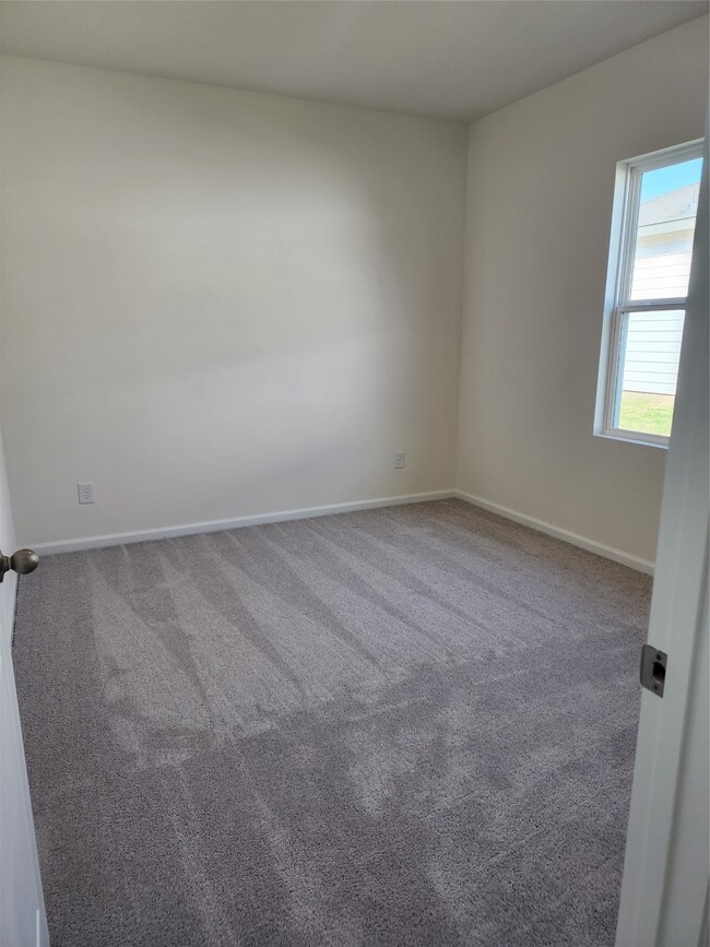 Building Photo - 31306 Gayle Prairie Oaks St