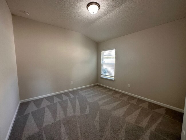 Building Photo - Close to Wildlight, Kingsbay and Fernandina Beach!