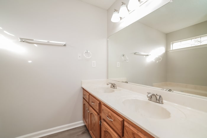 Building Photo - 9167 Kaitlyn Dr S