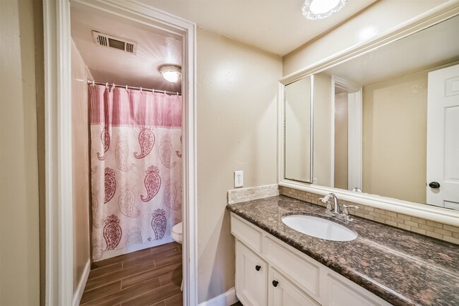 Building Photo - 4708 N Cashel Cir