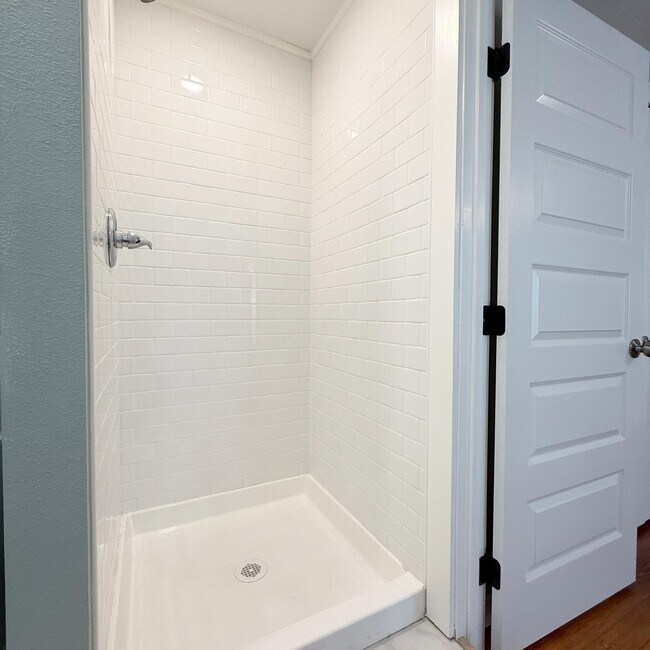 Building Photo - 2222 16th St