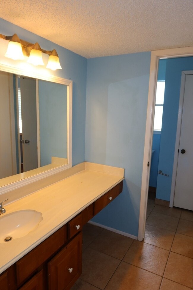 Building Photo - 3418 Big Horn Ct