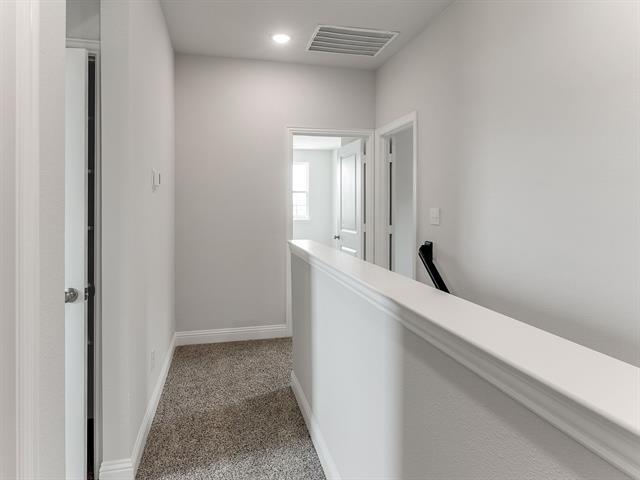 Building Photo - 427 Magellan Rd