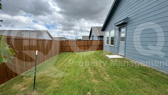 Building Photo - 3116 Tokara St