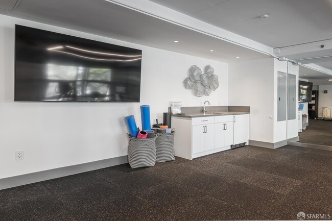 Building Photo - 200 Brannan St