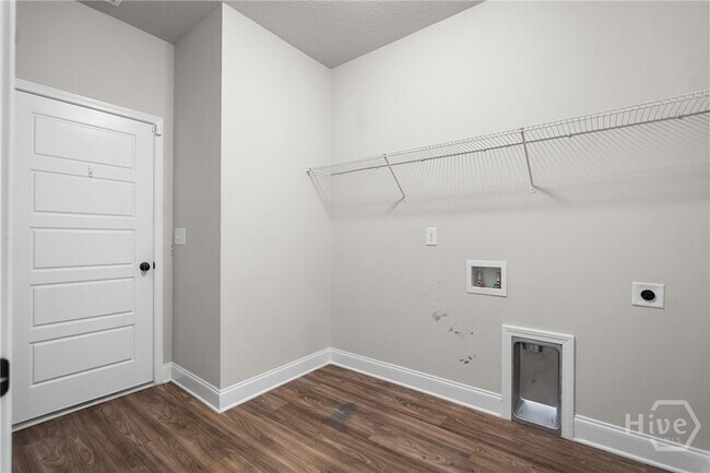 Building Photo - 211 Crosswinds Dr