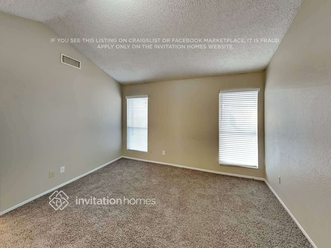 Building Photo - 7748 W Cherry Hills Dr
