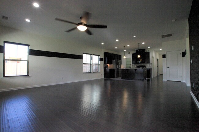 Building Photo - 1640 Brockton Ln